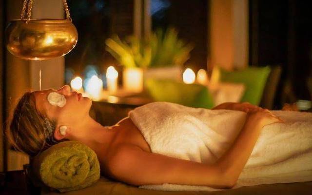 LUXURY AYURVEDA