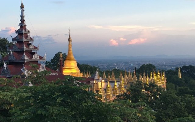 Mandalay Hill 